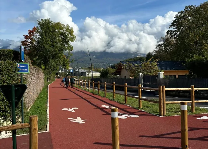 アパート Avec Jardin A 2 Pas Du